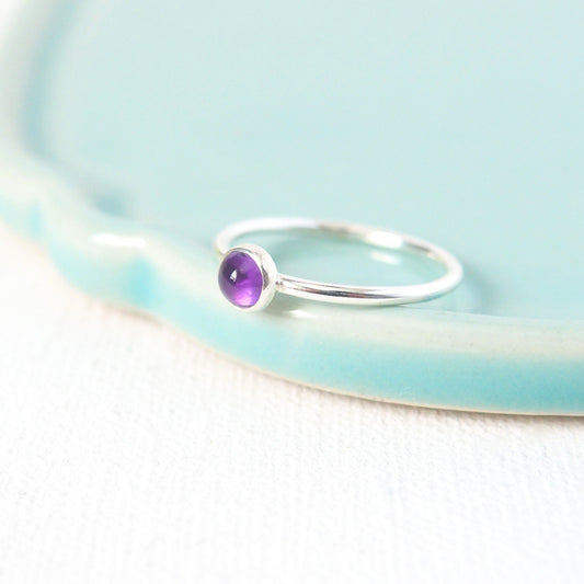 Amethyst Ring: Round Band with 5mm stone