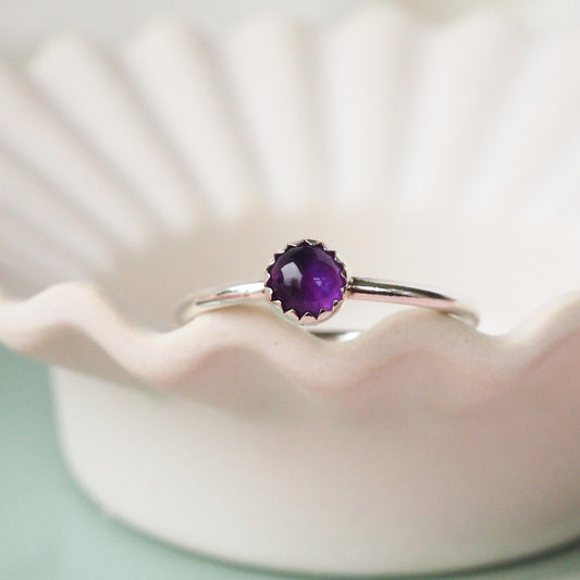 Amethyst and Sterling Silver Chevron Edge Gemstone Ring