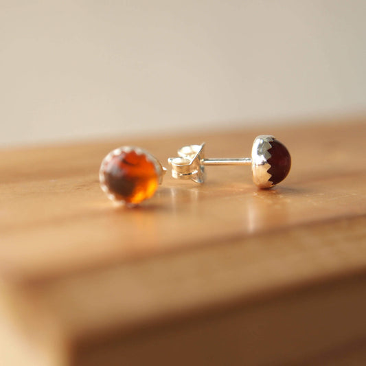 Sterling SIlver  and genuine amber gemstone studs, 5mm round with a decorative edge, handmade in Scotland by maram jewellery